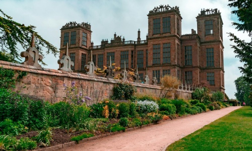 The gardens and grounds to the side of the Hardwick Hall entrance.